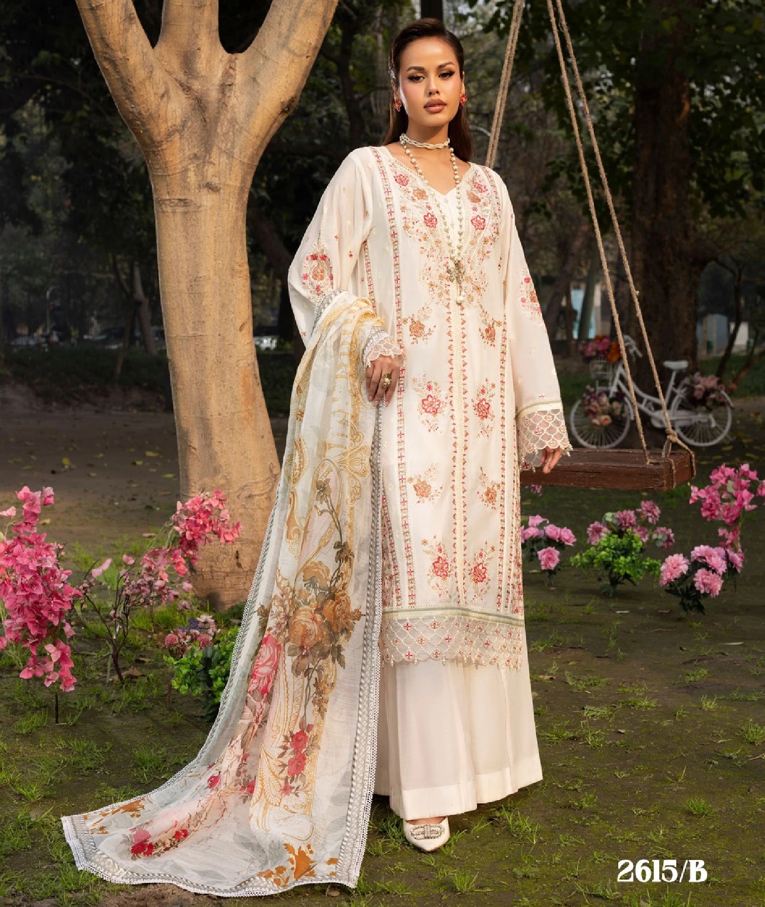 Ivory White Embroidered Lawn 3 Piece Suit with Floral Dupatta